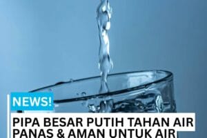 Gambar air putih dituang ke dalam gelas kaca beling